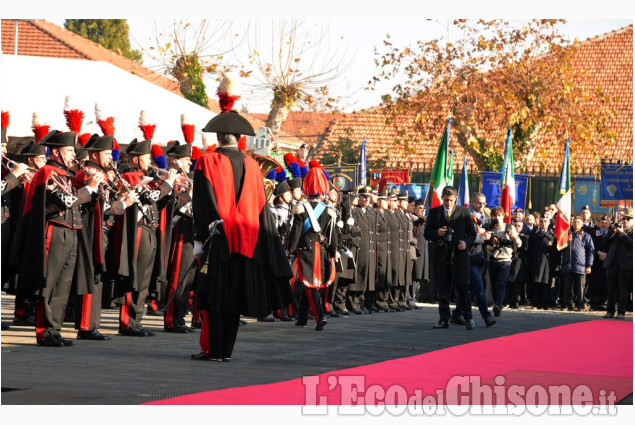 Pinerolo, la Ministra Pinotti ha inaugurato la nuova caserma dei Carabinieri