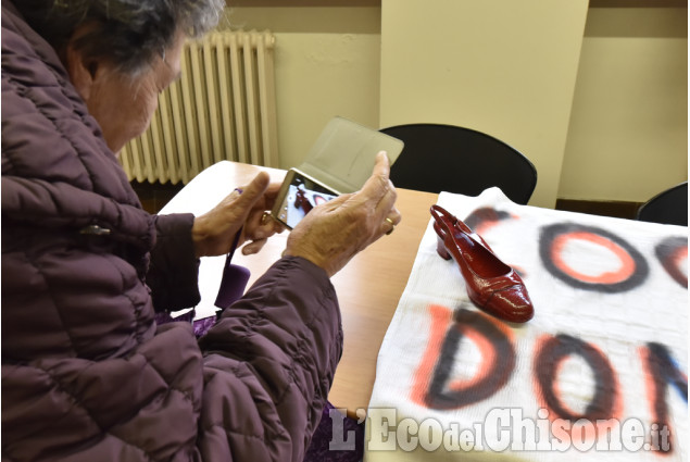 Donne in Val Pellice: cortei contro la violenza a Bobbio, Villar e Torre