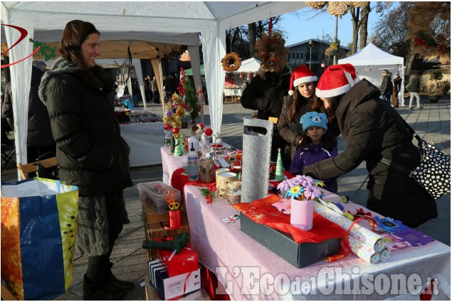 Vinovo: festa del Comune, mercatini di Natale e “Vinovo for Africa&quot;