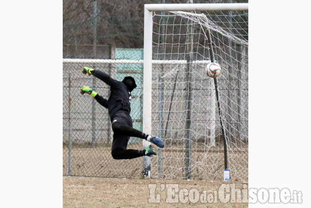 Calcio Prima categoria: Aurora domina il derby