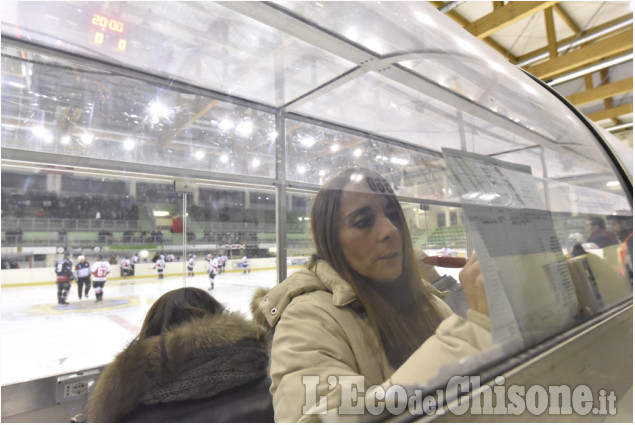 Hockey ghiaccio: amichevole Valpeagle-Milano