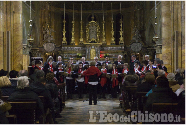 Concerto di Natale della corale &quot;Costanzo Festa&quot; nella chiesa di Santo Stefano a Villafranca
