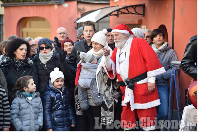 Cumiana in festa con Babbo Natale