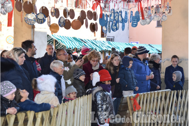 Frossasco: Il Mago e Babbo Natale in piazza