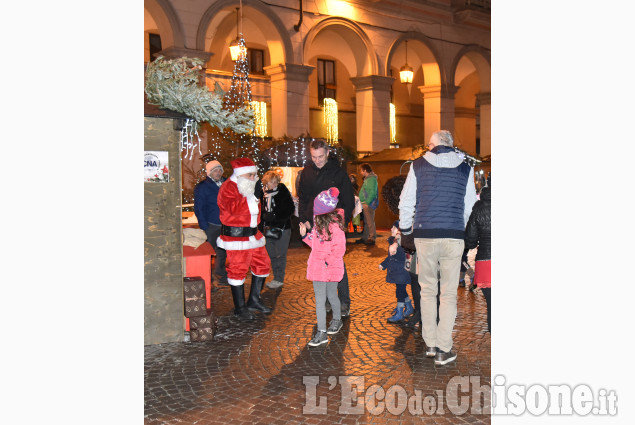 Pinerolo : mercatini di Natale nel centro storico