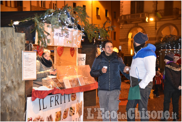 Pinerolo : mercatini di Natale nel centro storico