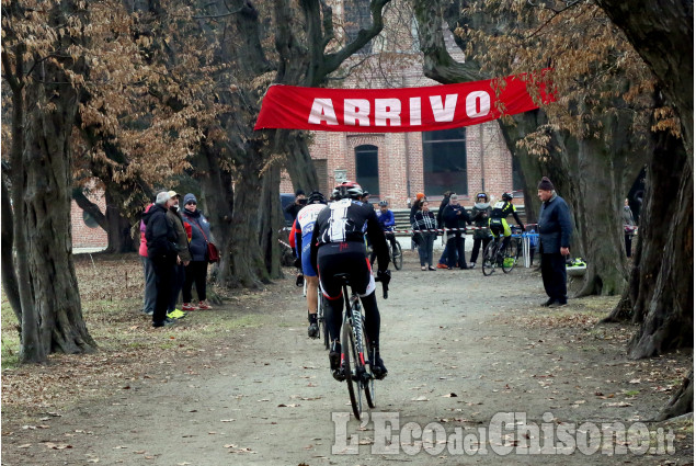 Vinovo: ciclocross amatoriale, campionato italiano nel parco del castello