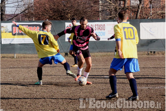 Calcio Seconda categoria: pari ad occhiali a Nichelino