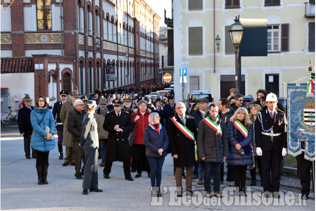 Pinerolo, affollato corteo per la Giornata della Memoria