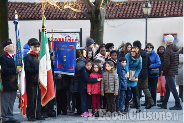Pinerolo, affollato corteo per la Giornata della Memoria