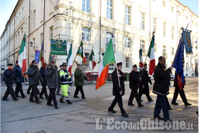 Pinerolo, affollato corteo per la Giornata della Memoria