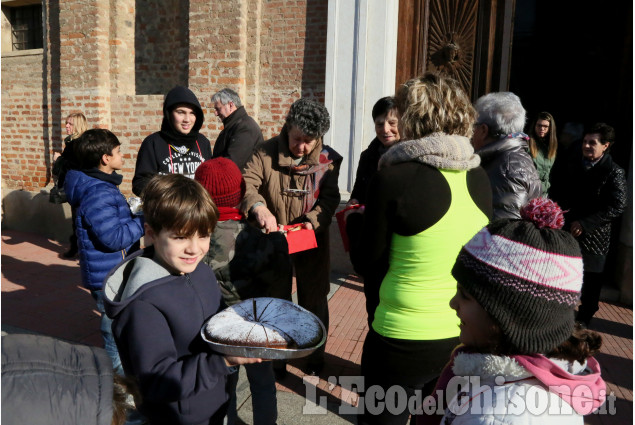 Osasio: mercatino solidale e flash-mob