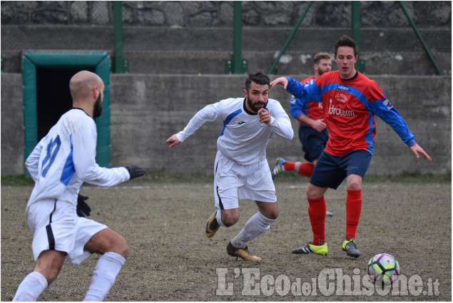Calcio Prima categoria: derby palpitante a Perosa