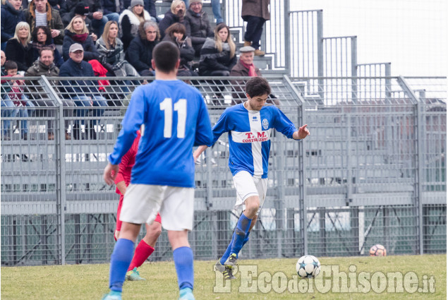 Calcio: Revello - Moretta