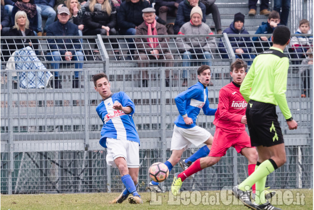 Calcio: Revello - Moretta