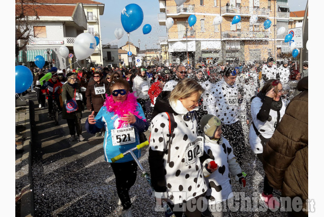 Candiolo: Button.run in centinaia i corridori in maschera
