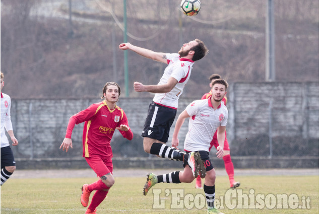 Calcio: Villafranca supera Infernotto a Barge, play-out più lontani