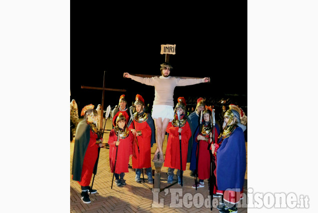 Vinovo: la tradizionale Via Crucis