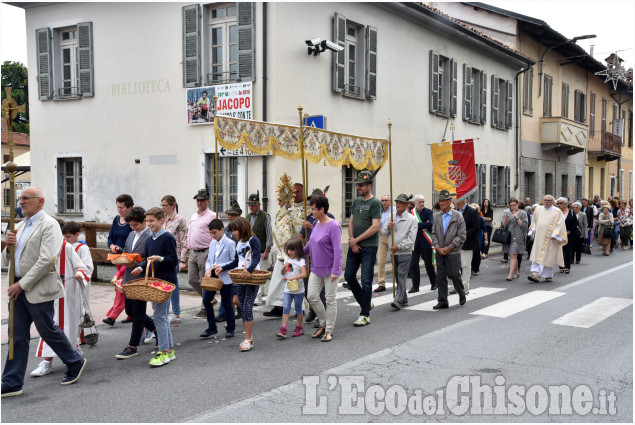 Osasco: La processione del Corpus Domini