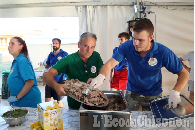 Castagnole: grande successo gastronomico alla Festa patronale