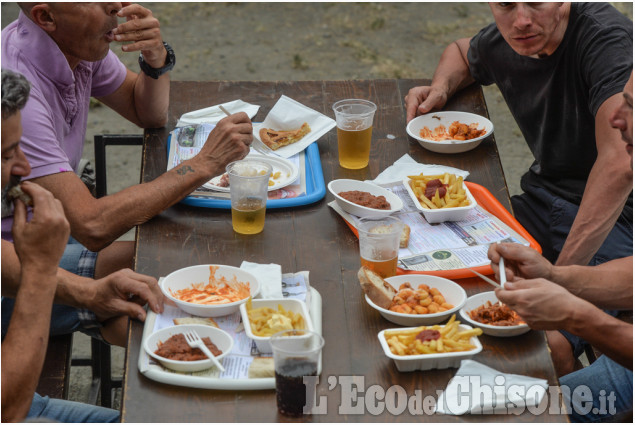 Pomaretto: Telecupole alla &quot;mangia e cammina&quot; con 700 partecipanti