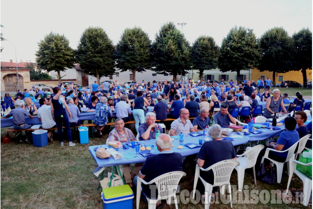 Osasio: oltre 350 persone alla tradizionale “Cena in blu” 
