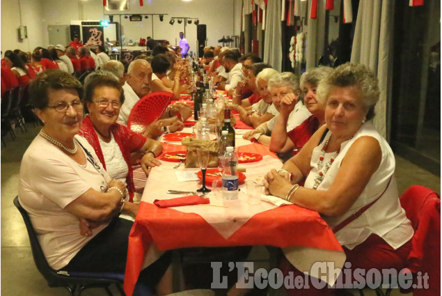 Vigone cena in bianco e rosso