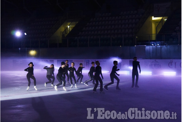 Pinerolo &quot; Ice Summer Show&quot;