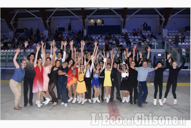 Pinerolo &quot; Ice Summer Show&quot;