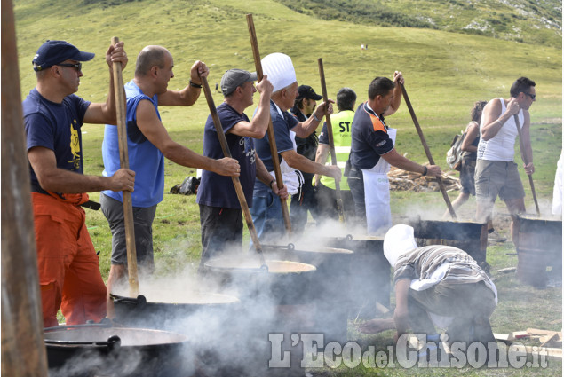 Il concerto di Ferragosto con vista sul Monviso