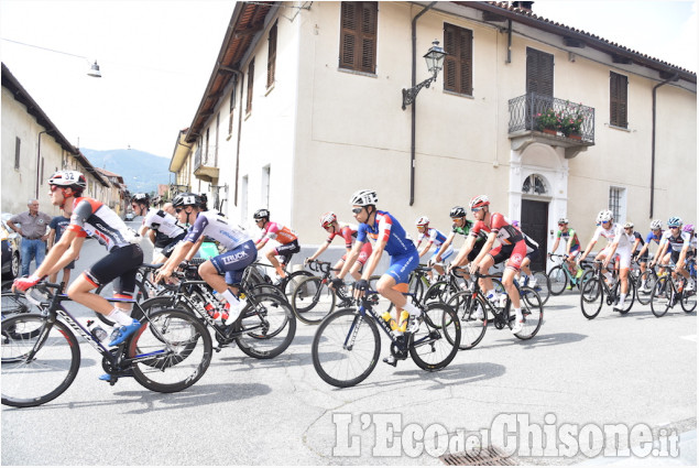 Frossasco, grande giornata di ciclismo pinerolese con Dalle Mura al Muro