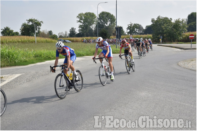 Frossasco, grande giornata di ciclismo pinerolese con Dalle Mura al Muro