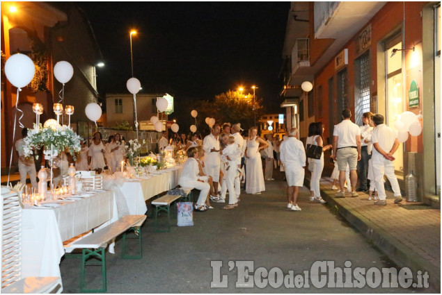 Piobesi: la cena in bianco sotto le stelle 