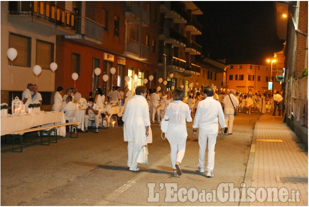 Piobesi: la cena in bianco sotto le stelle 