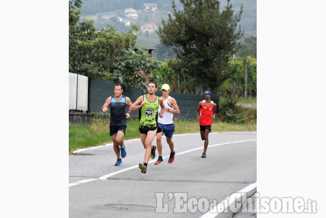 A S. Secondo a piedi o di corsa insieme all&#039;Avis