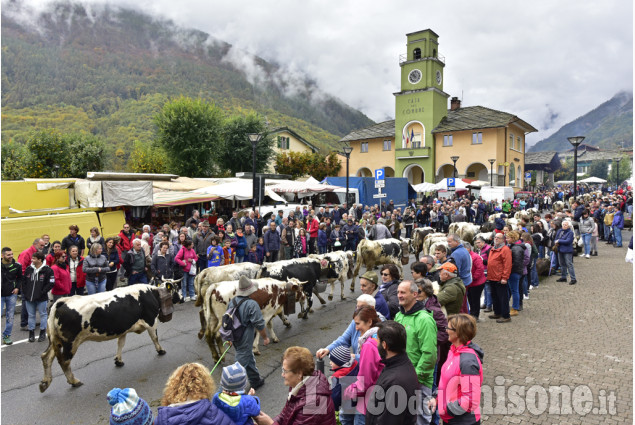 Bobbio Pellice: Fîra dla Calà