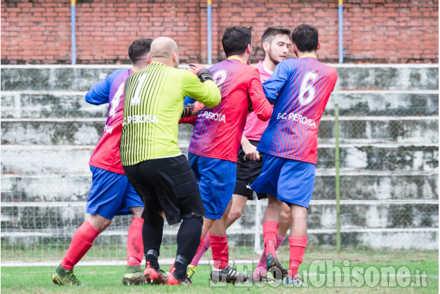 Calcio: termina 2-2 il derby di Villar Perosa