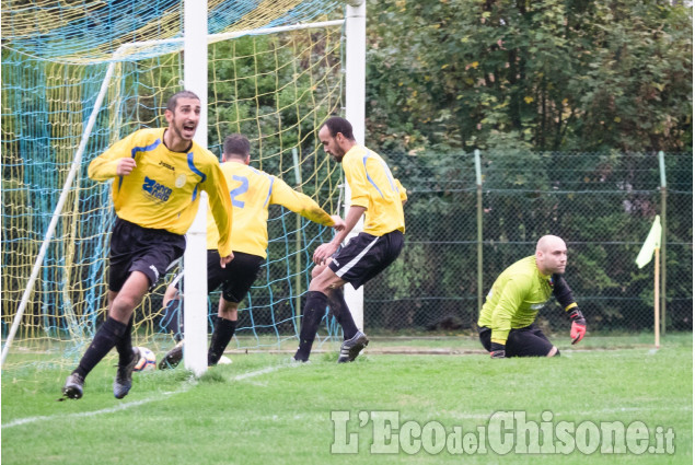 Calcio: termina 2-2 il derby di Villar Perosa