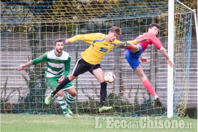 Calcio: termina 2-2 il derby di Villar Perosa
