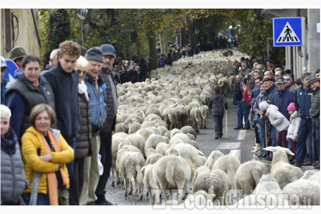 Luserna San Giovanni, Fiera dei Santi, due