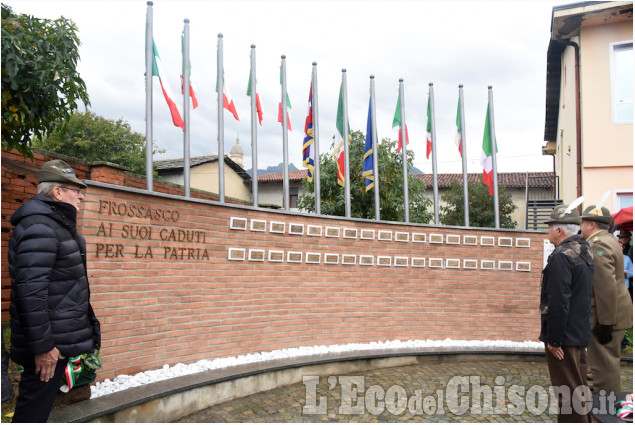 Frossasco  il nuovo Monumento ai Caduti,