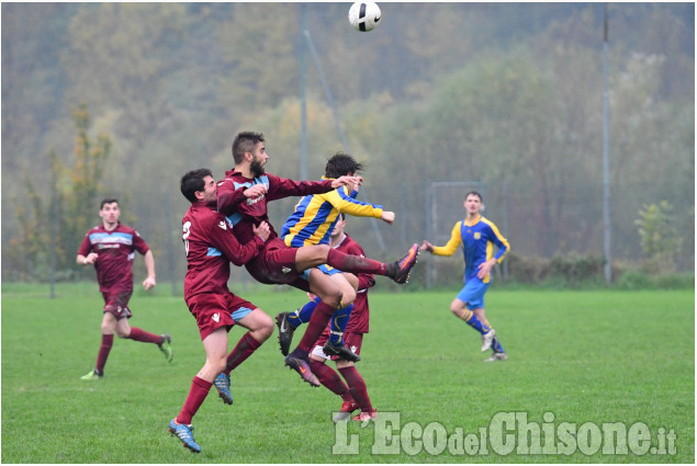 Calcio Prima categoria: pari nel derby a Pinasca 