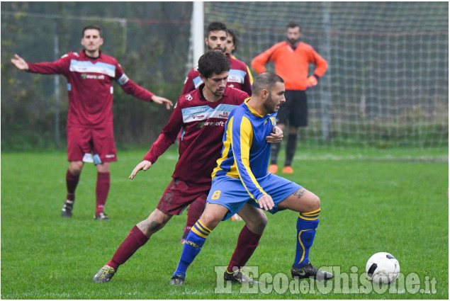 Calcio Prima categoria: pari nel derby a Pinasca 