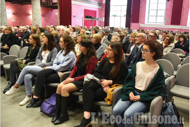 Pinerolo: assegnate le borse di studio Mariella Amico