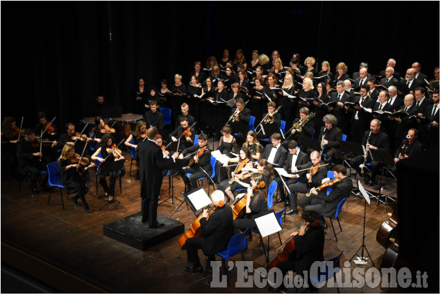 &quot;Requiem&quot; : Teatro pieno per l&#039;iniziativa della Diocesi Pinerolese