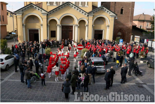 Piobesi: filarmonica e majorettes insieme per il concerto di S. Cecilia.