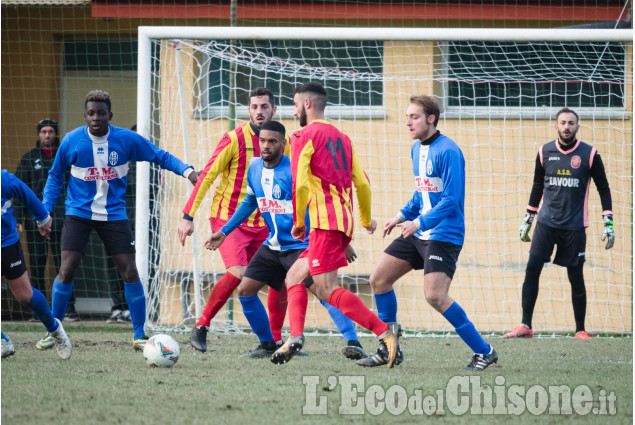 Calcio Promozione: Cavour supera di misura il Revello in un combattuto derby.  