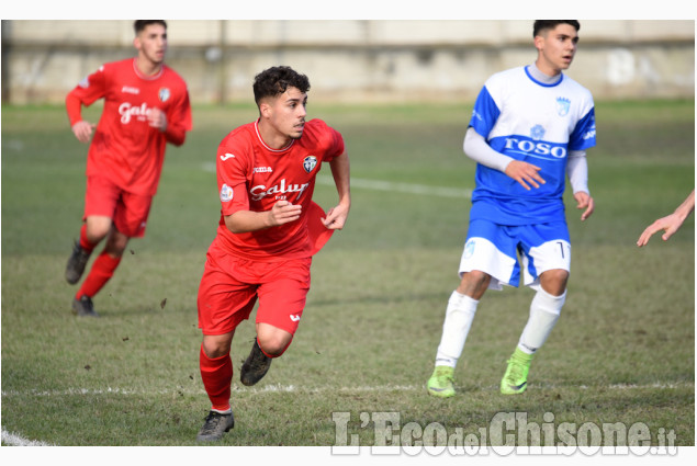 Calcio Eccellenza Pinerolo trova finalmente la vittoria nello scontro salvezza contro la Santostefanese.