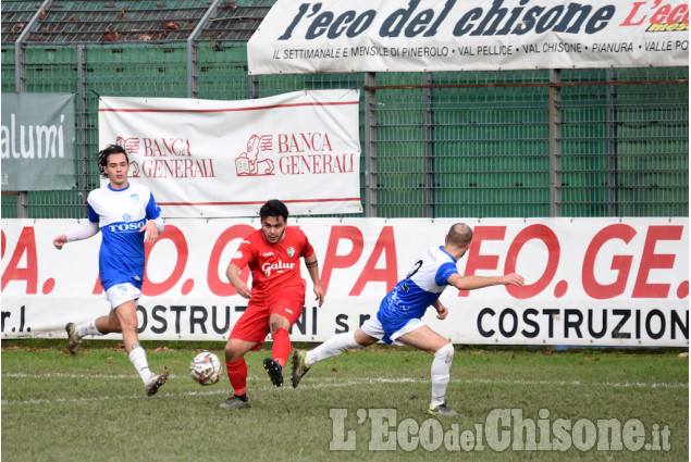 Calcio Eccellenza Pinerolo trova finalmente la vittoria nello scontro salvezza contro la Santostefanese.