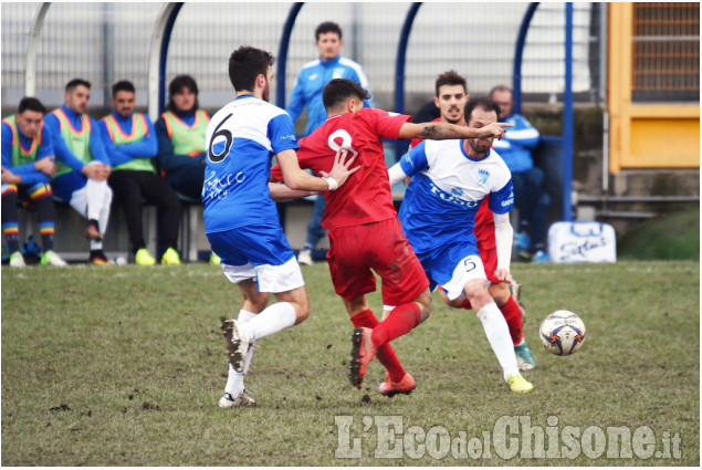 Calcio Eccellenza Pinerolo trova finalmente la vittoria nello scontro salvezza contro la Santostefanese.